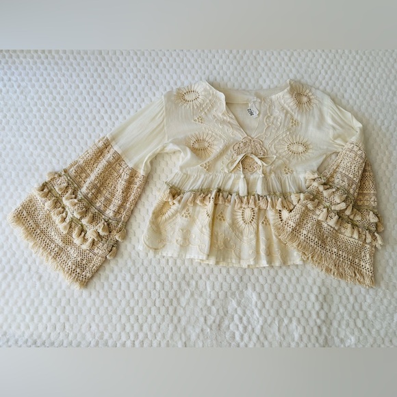 Boho Cream Crochet Bell Sleeve Top - Picture 3 of 9